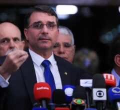 flavio bolsonaro esquema pandemia