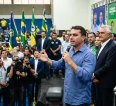 flavio diz que grupo governara por decadas