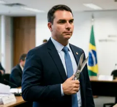 tesouraço flavio bolsonaro